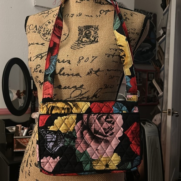 Vera bradley flower pattern purse - Picture 3 of 8